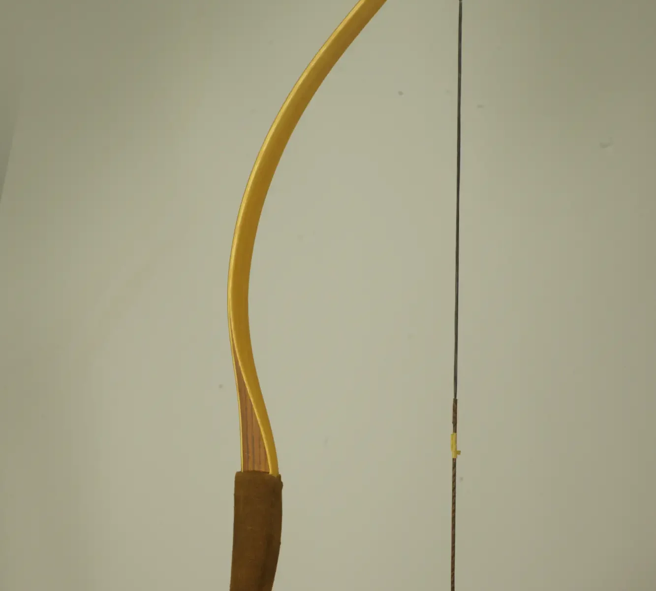 Arco de caballo (horsebow) Ragim Taiga Custom 48″ 40# diestro